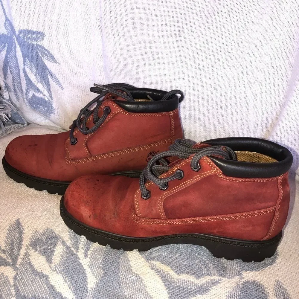 EUC Mens Size 8 1/2M Timberland Waterproof Boots